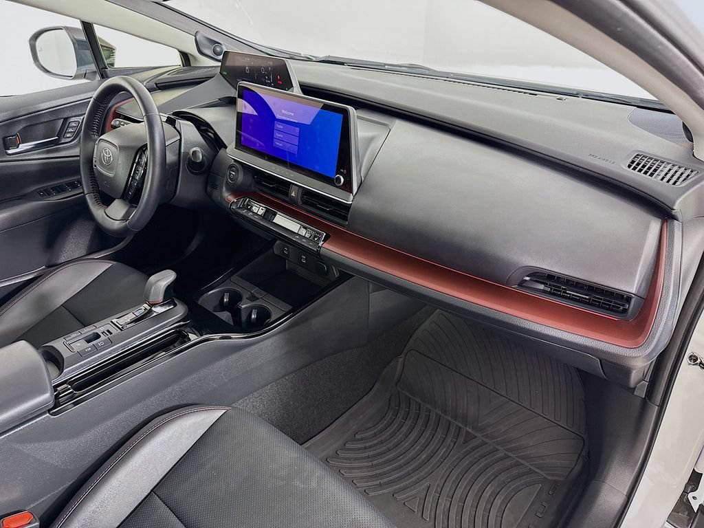 Certified 2024 Toyota Prius Prime Premium FWD image 31