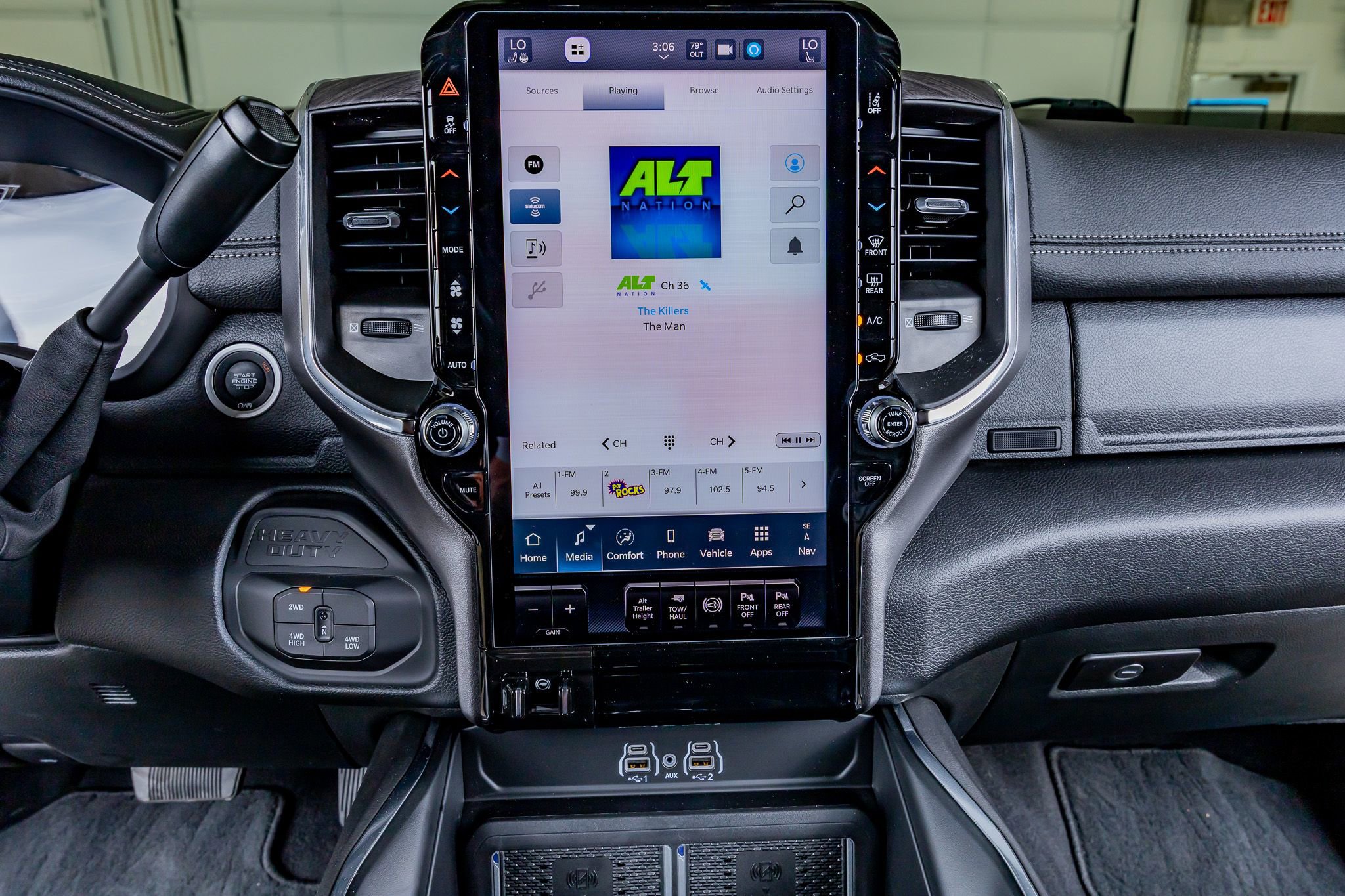 Used 2026 RAM 3500 Laramie image 25