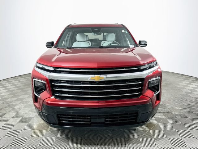 Used 2025 Chevrolet Traverse High Country w/ LPO, Floor Liner Package FWD image 8