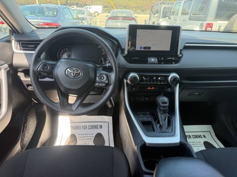 Used 2025 Toyota RAV4 LE FWD image 16