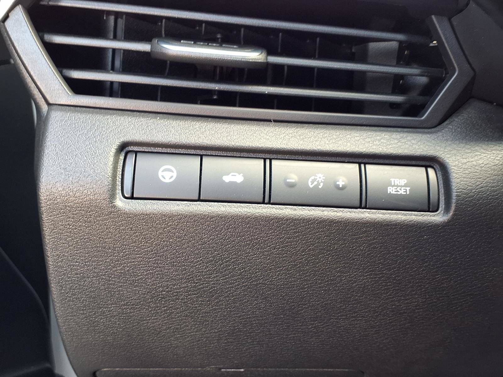Used 2024 Nissan Altima 2.5 SL FWD image 22