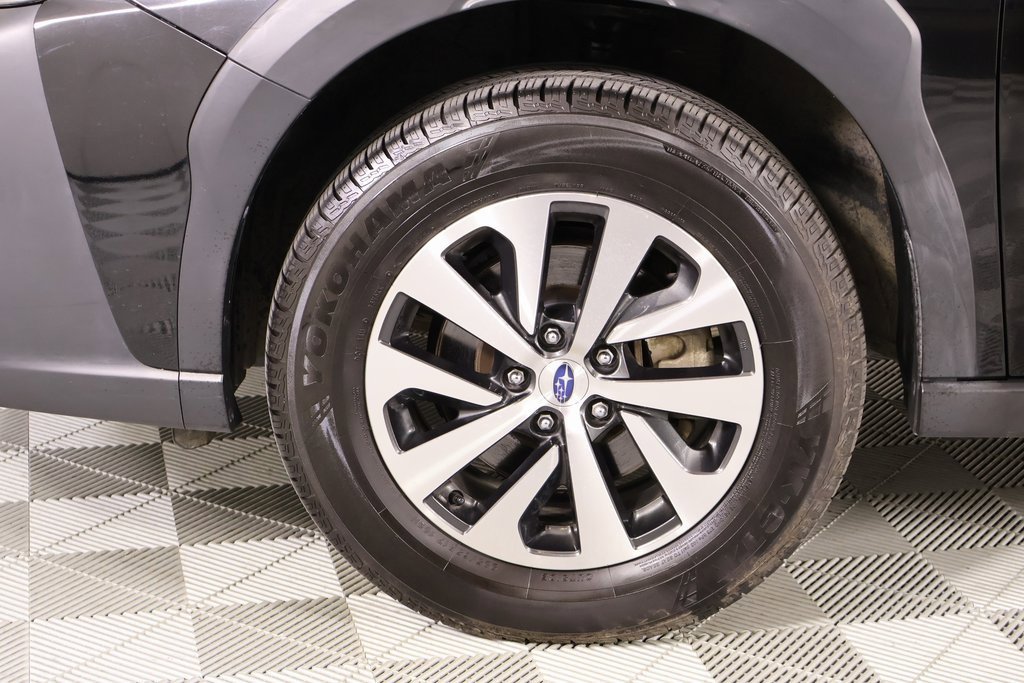 Used 2023 Subaru Outback Premium image 17