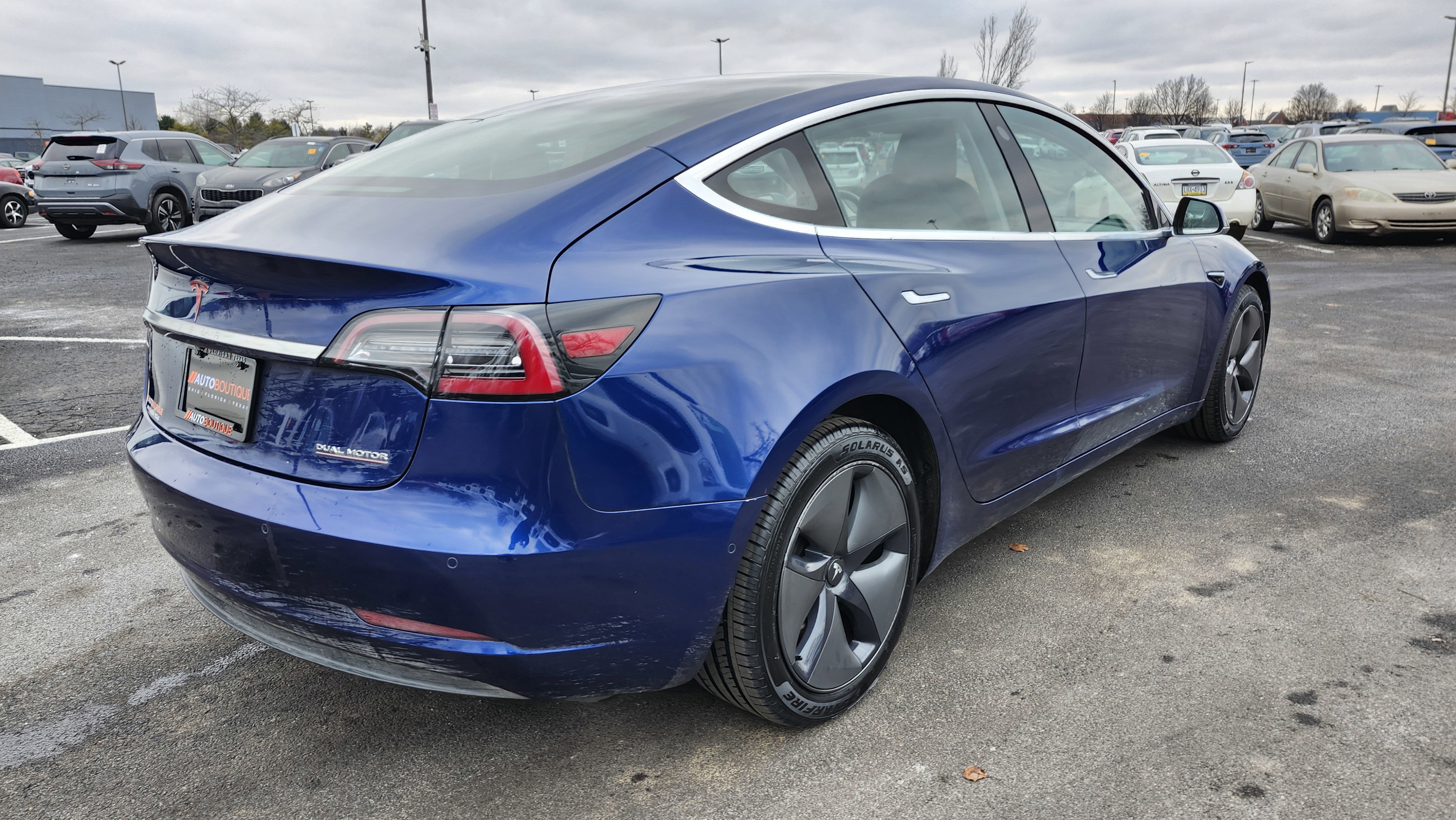 Used 2018 Tesla Model 3 Long Range image 16