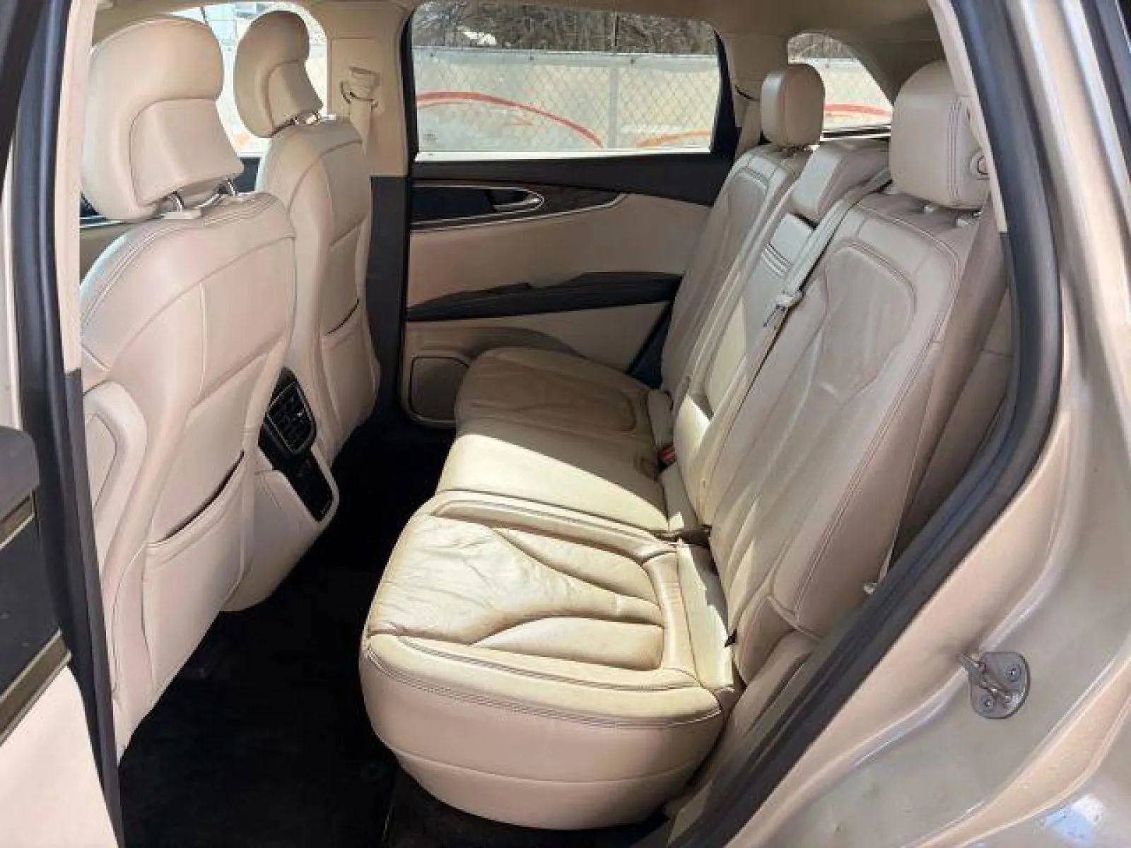 Used 2017 Lincoln MKX Reserve w/ Lincoln MKX Climate Package image 16