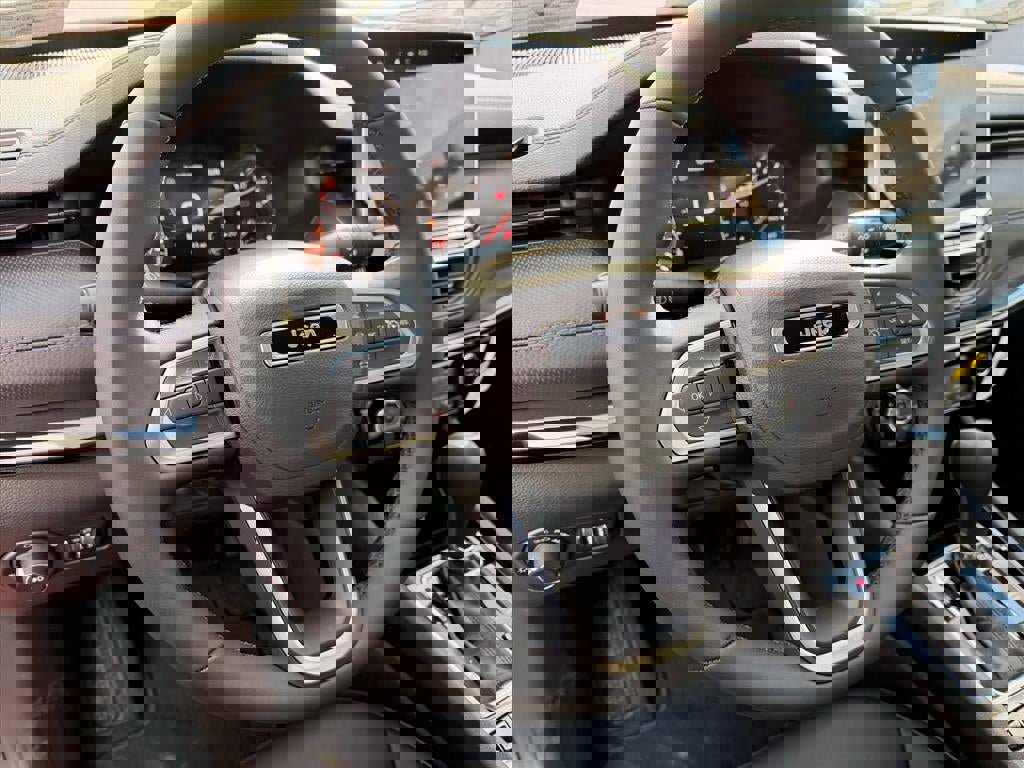 New 2026 Jeep Compass Limited image 11