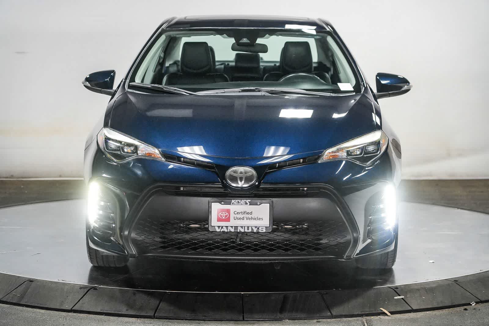 Certified 2017 Toyota Corolla SE w/ SE Premium Package FWD image 9