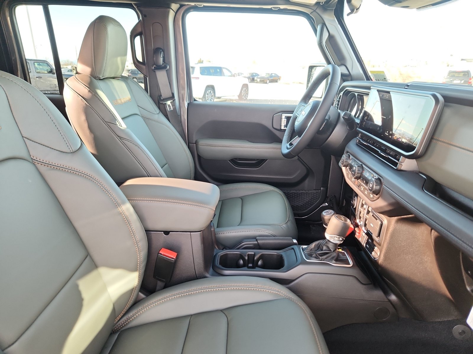 New 2026 Jeep Gladiator Mojave w/ Safety Group AWD/4WD image 23