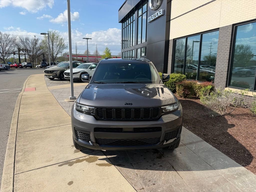 Used 2023 Jeep Grand Cherokee L Laredo image 8