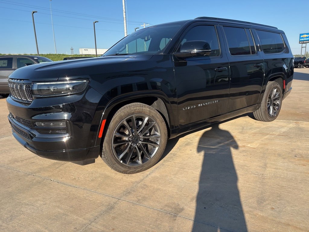 New 2025 Jeep Grand Wagoneer L Series II Obsidian w/ Quick Order Packagew 28T image 3