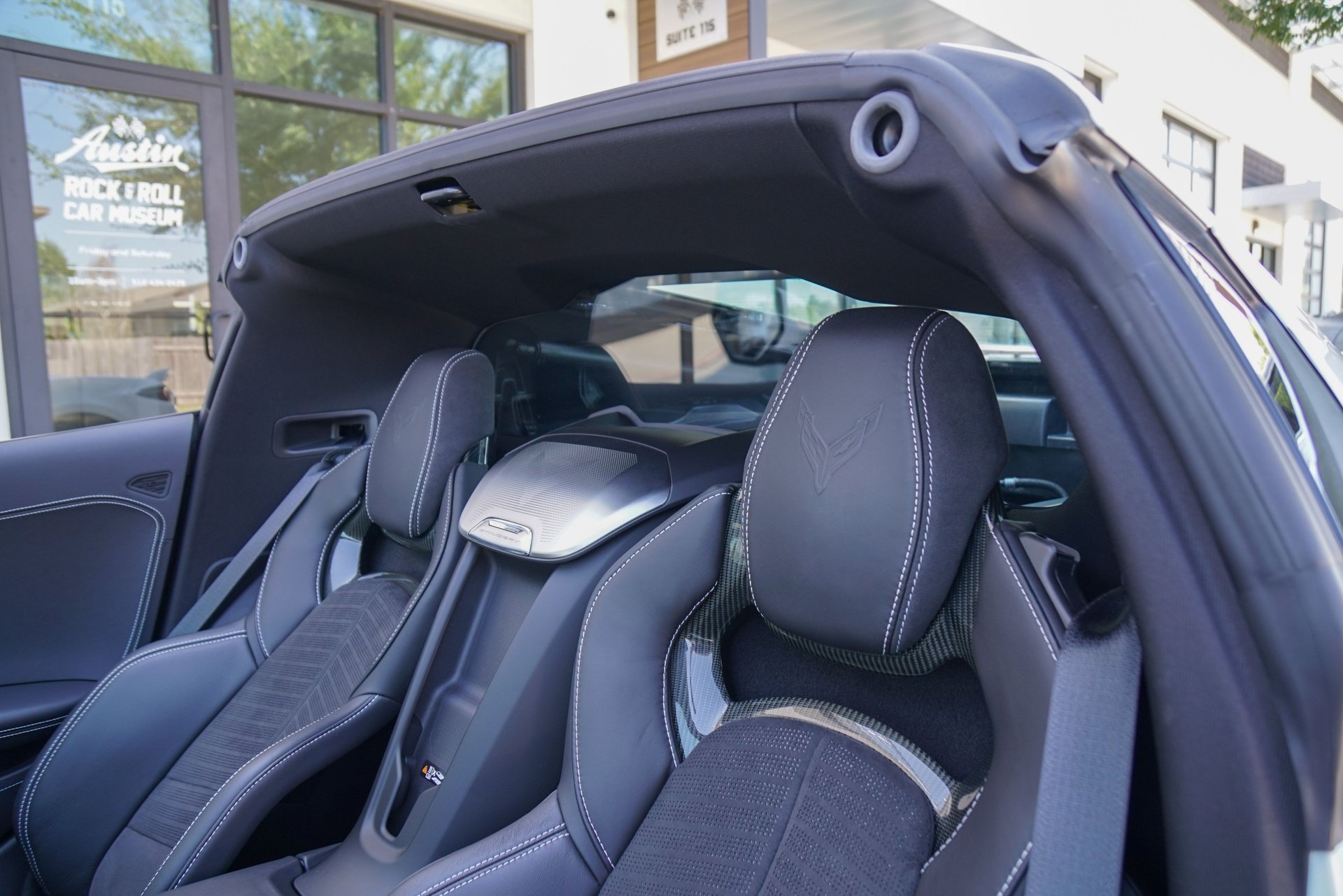 Used 2021 Chevrolet Corvette Stingray Preferred Cpe w/ Z51 Performance Package RWD image 22