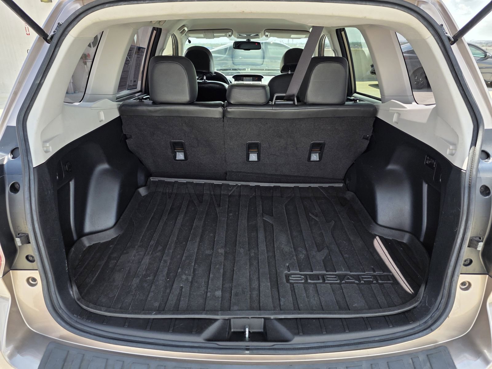 Used 2016 Subaru Forester 2.5i w/ Alloy Wheel Package image 17