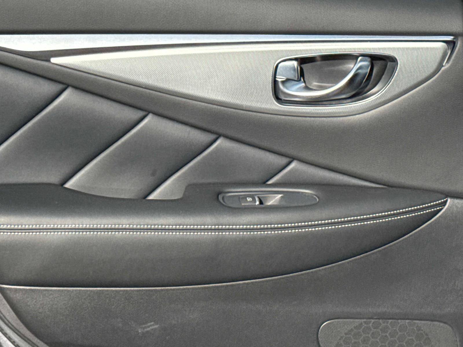 Used 2020 INFINITI Q50 Luxe image 12