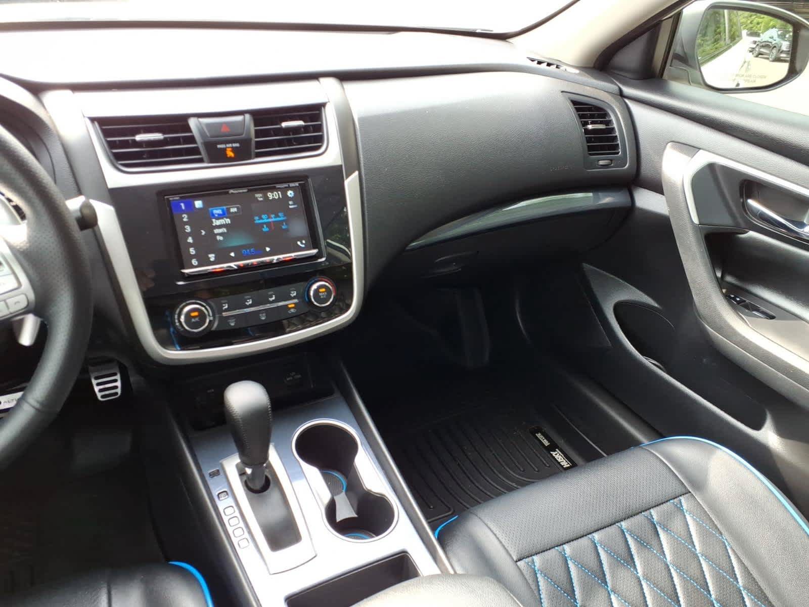 Certified 2018 Nissan Altima 2.5 SR FWD image 15