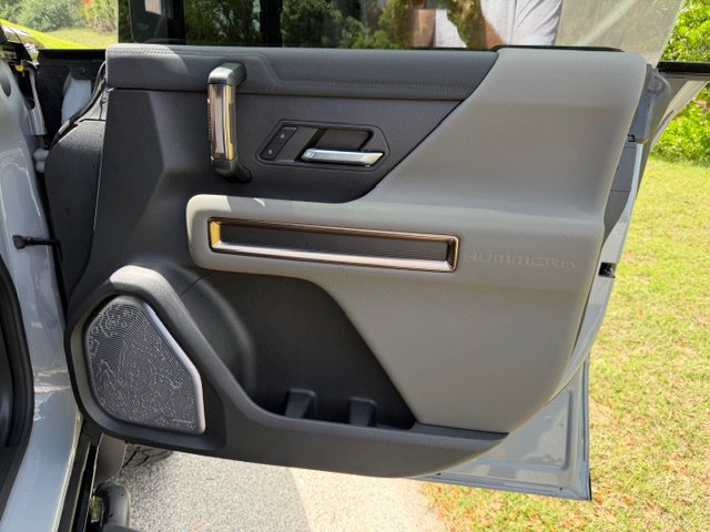 Used 2024 GMC Hummer EV 3X w/ Extreme Off-Road Package image 13