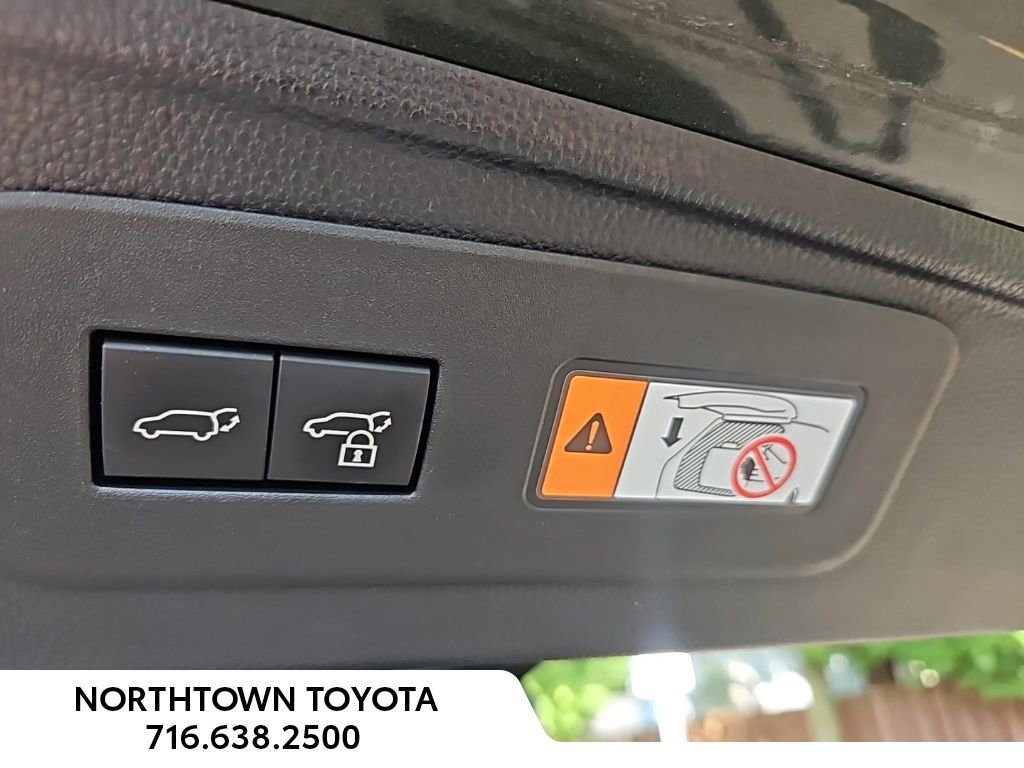 Used 2024 Lexus GX 550 image 14