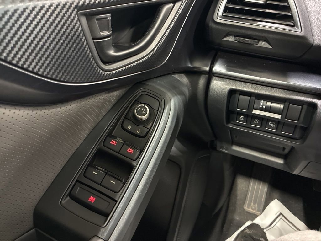 Used 2021 Subaru Crosstrek 2.5i Sport w/ Moonroof Package image 25