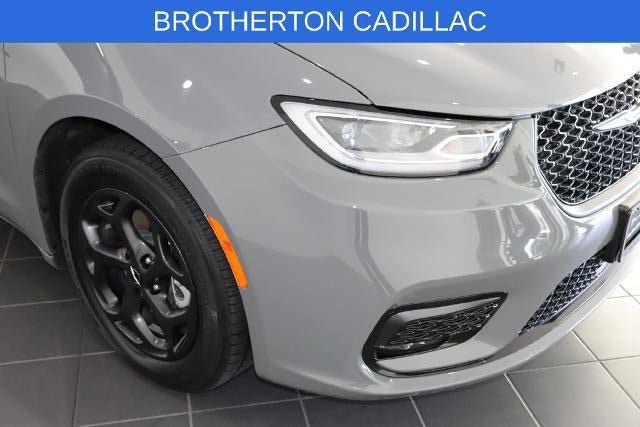Used 2023 Chrysler Pacifica Limited w/ S Appearance Package FWD image 13