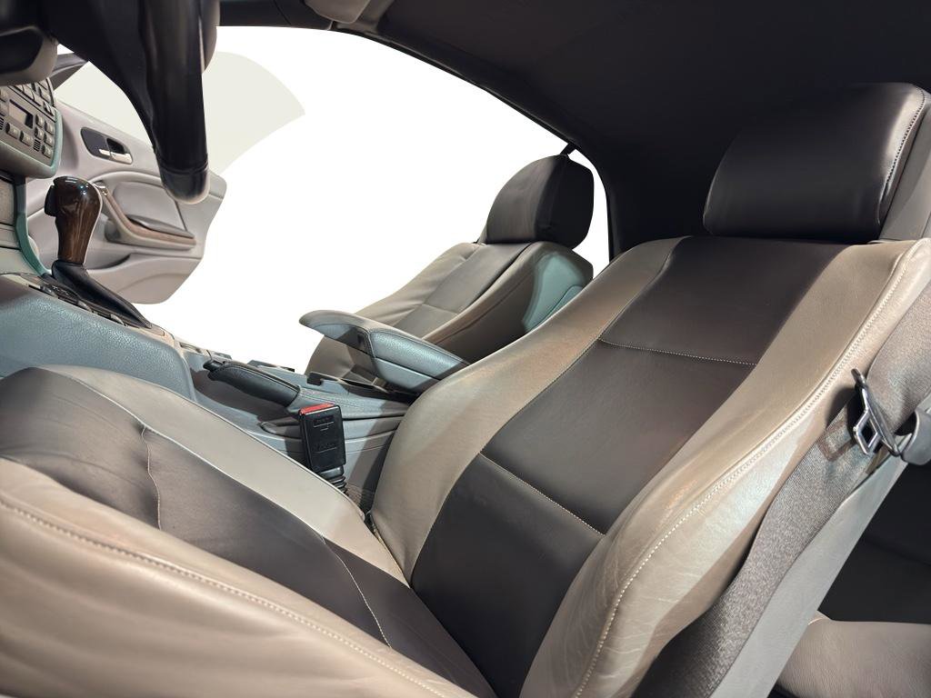 Used 2004 BMW 330Ci Convertible image 14