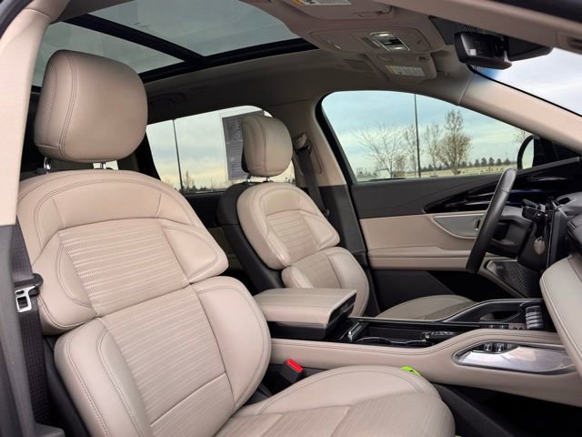 Used 2024 Lincoln Nautilus Reserve w/ Equipment Group 203A AWD/4WD image 22