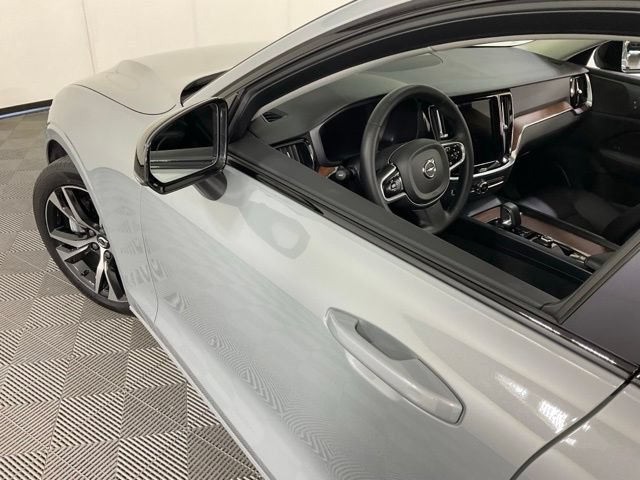 Certified 2024 Volvo S60 B5 Plus AWD/4WD image 37