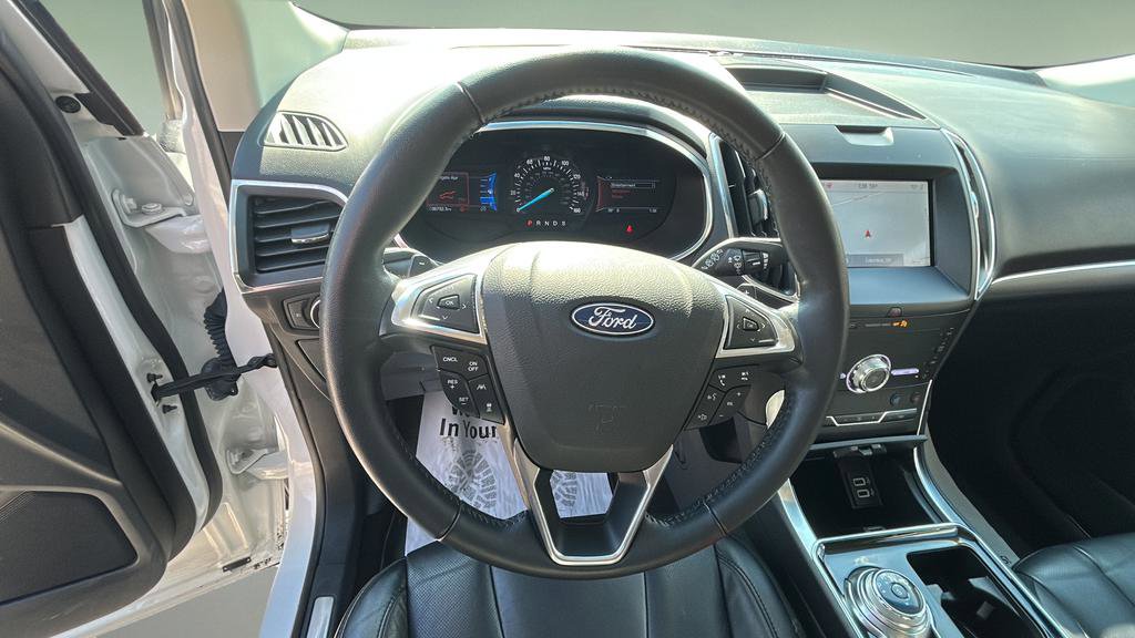 Used 2020 Ford Edge Titanium w/ Equipment Group 301A image 16