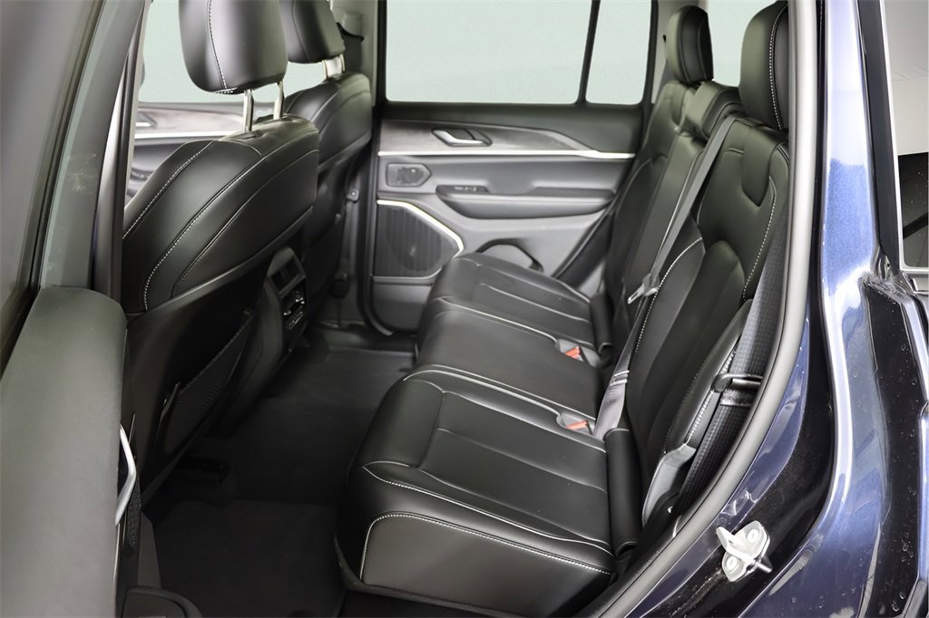 Used 2022 Jeep Grand Cherokee Limited 4xe image 20