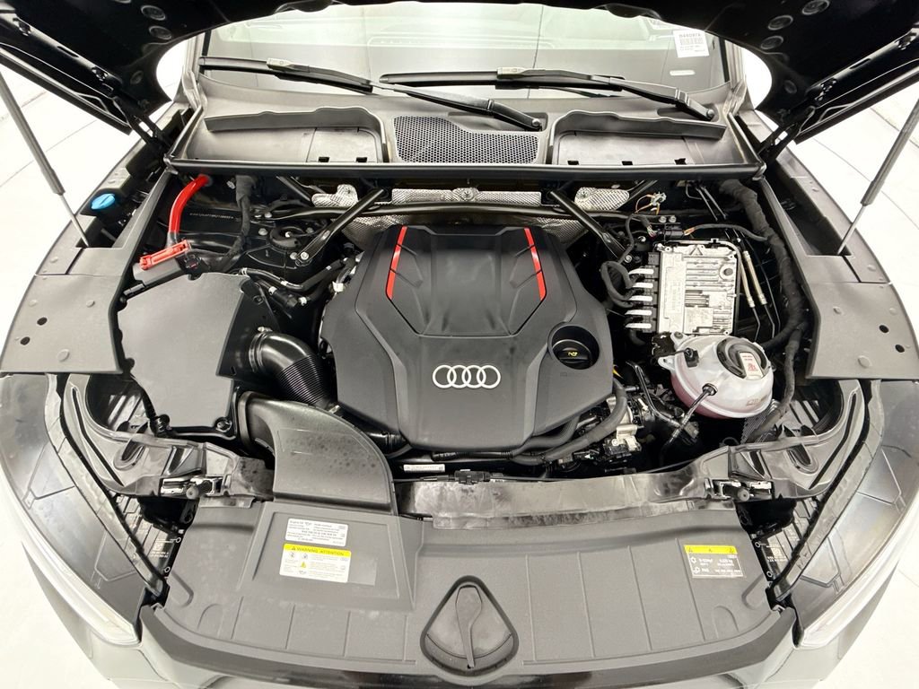 Used 2024 Audi SQ5 Premium Plus w/ S Sport Package AWD/4WD image 28