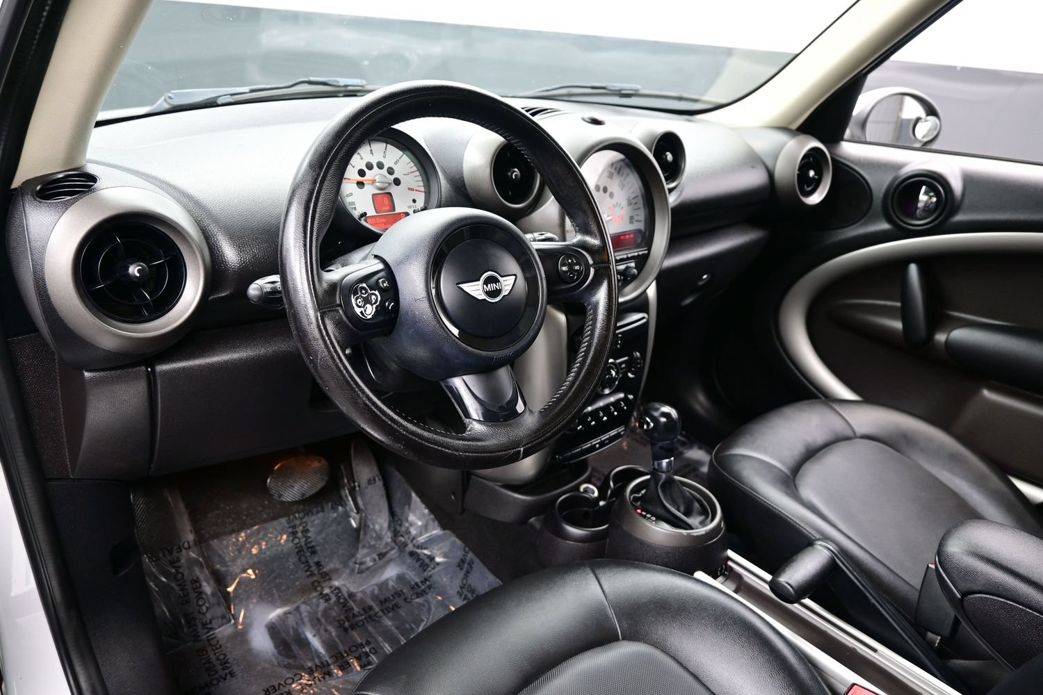 Used 2012 MINI Cooper Countryman FWD image 11
