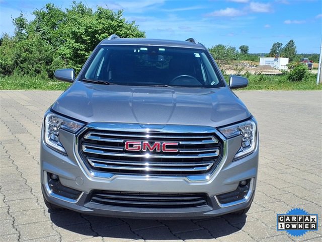 Used 2024 GMC Terrain SLT image 30