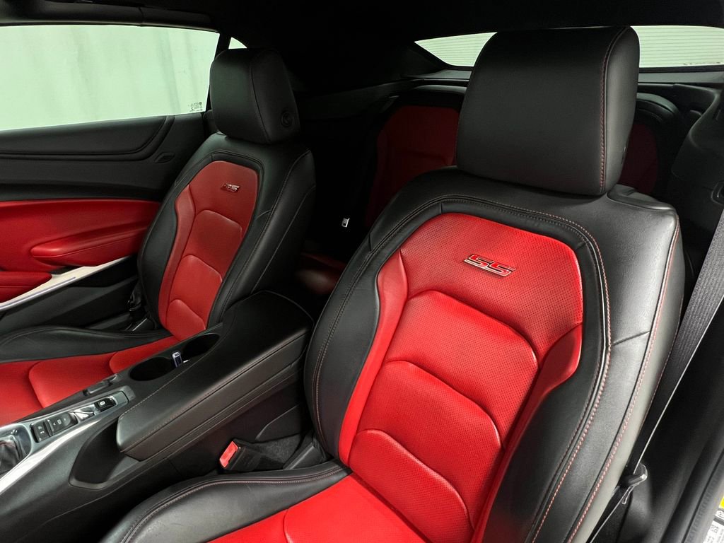 Used 2017 Chevrolet Camaro SS w/ LPO, Ground Effects Package RWD image 13