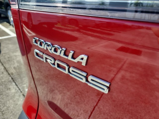 Used 2022 Toyota Corolla Cross XLE FWD image 10