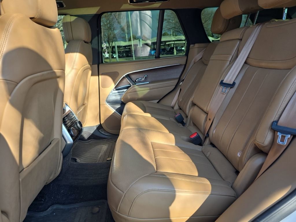 Used 2023 Land Rover Range Rover SE image 17