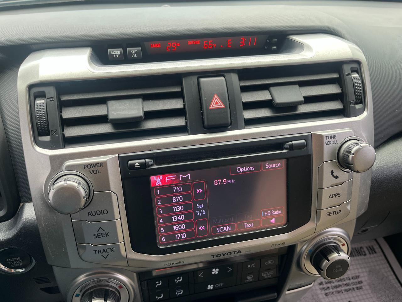Used 2013 Toyota 4Runner Limited AWD/4WD image 39