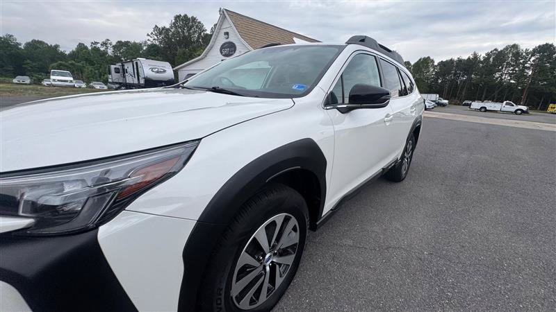 Used 2023 Subaru Outback Premium AWD/4WD image 12