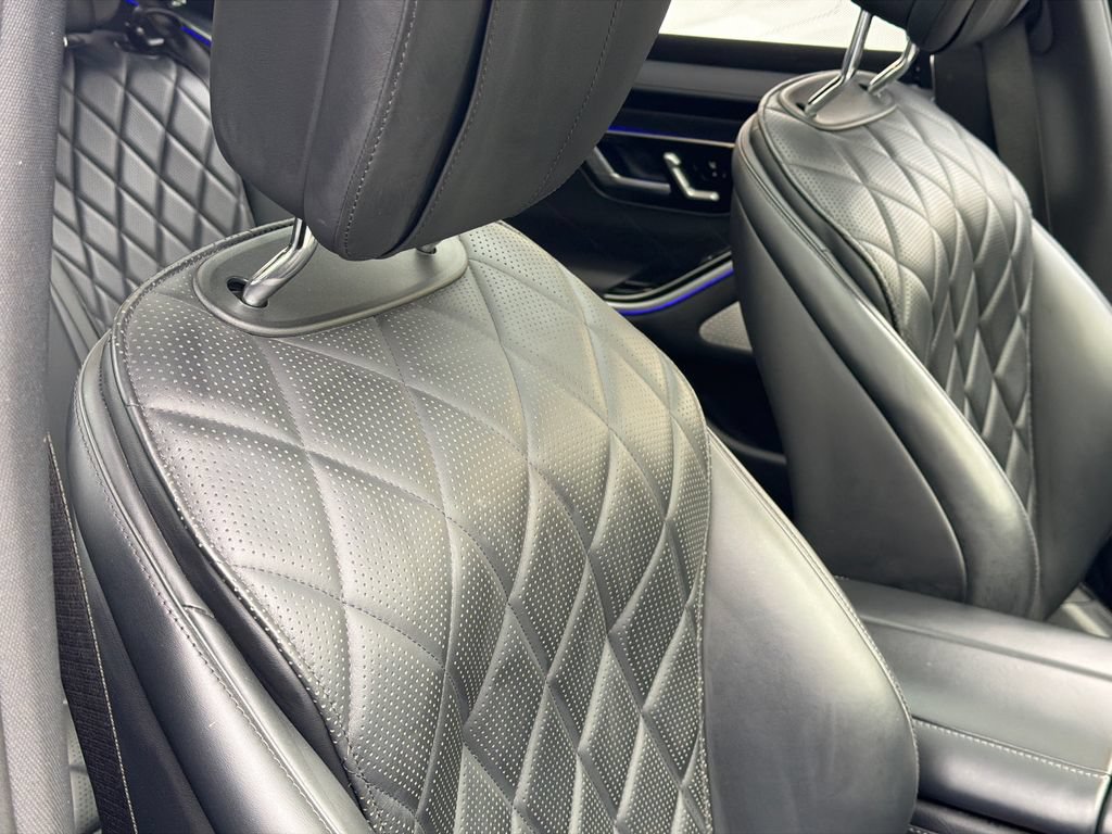 Used 2022 Mercedes-Benz S 580 4MATIC Sedan w/ AMG Line Package image 30