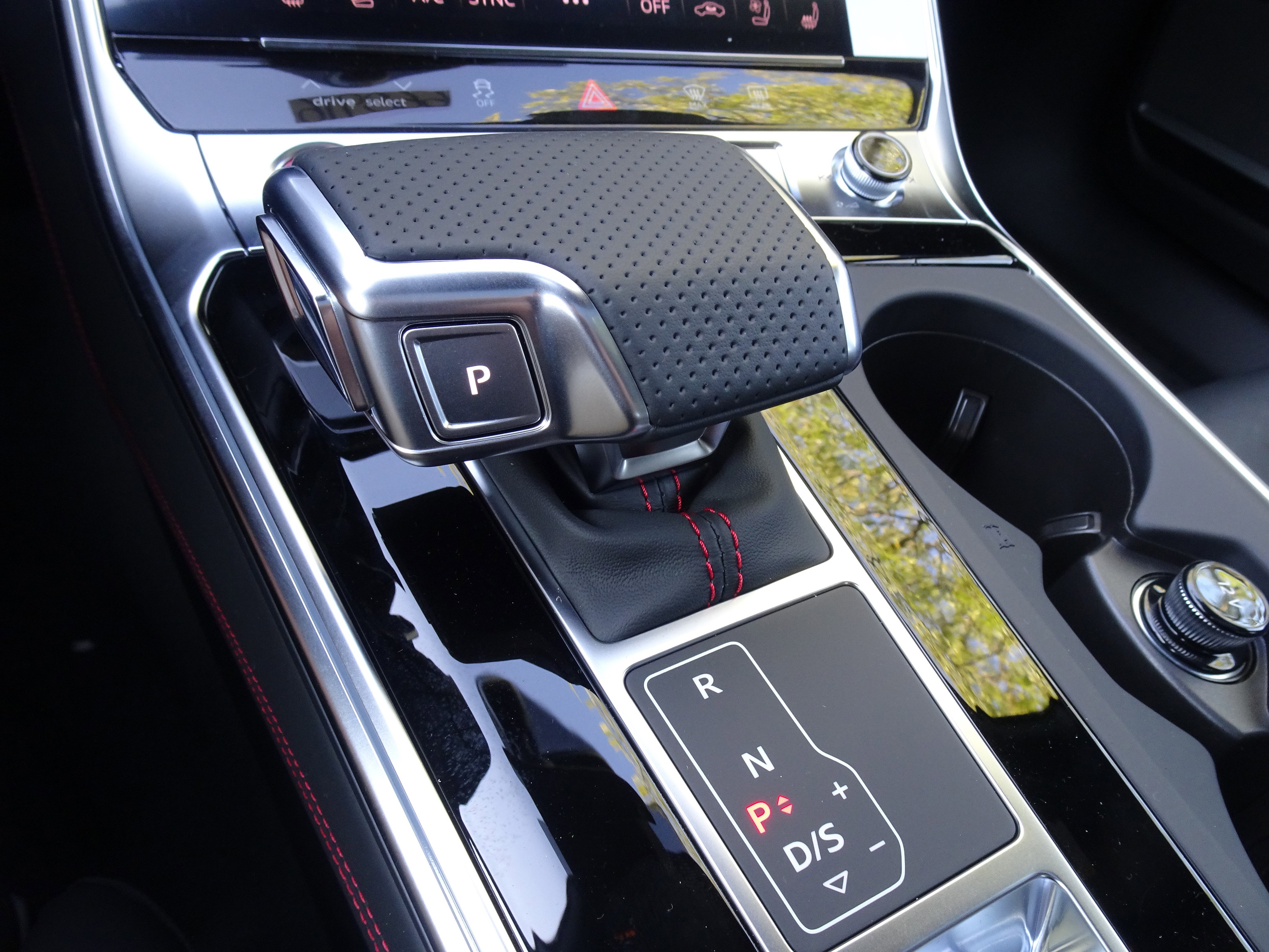 New 2026 Audi RS 6 performance image 12