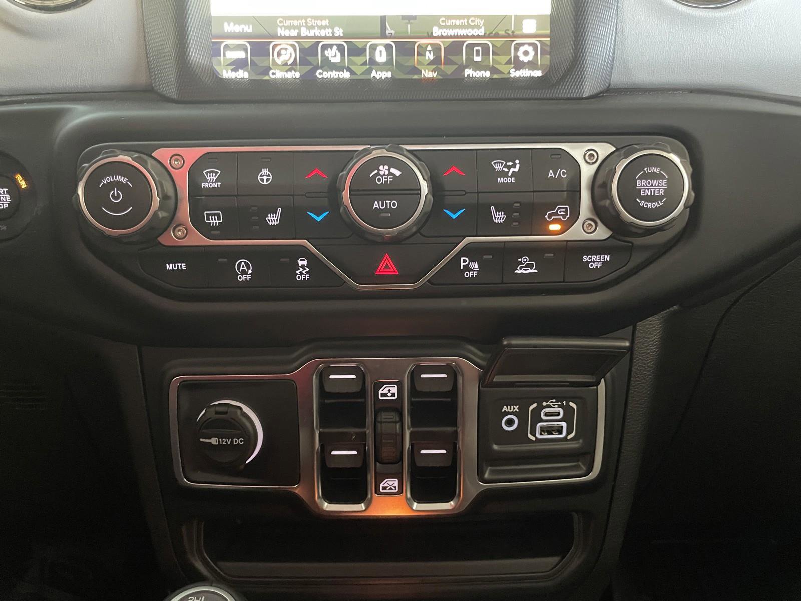 Used 2023 Jeep Gladiator Overland image 16