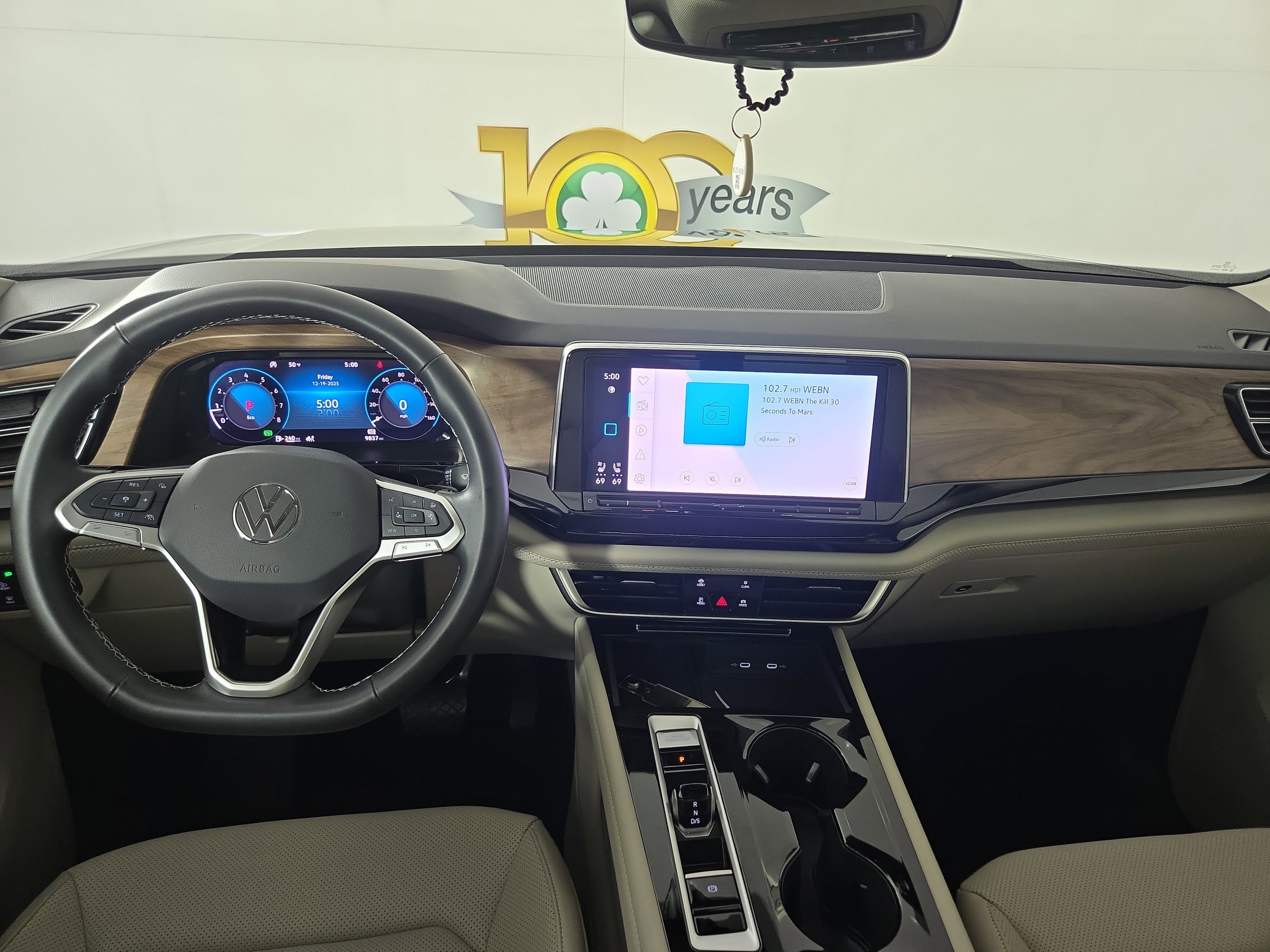 Used 2025 Volkswagen Atlas SE image 14