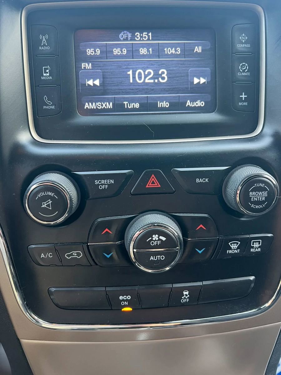 Used 2014 Jeep Grand Cherokee Laredo w/ Quick Order Package 23E image 16