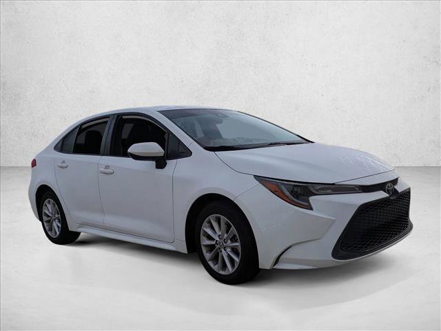 Used 2020 Toyota Corolla LE image 4