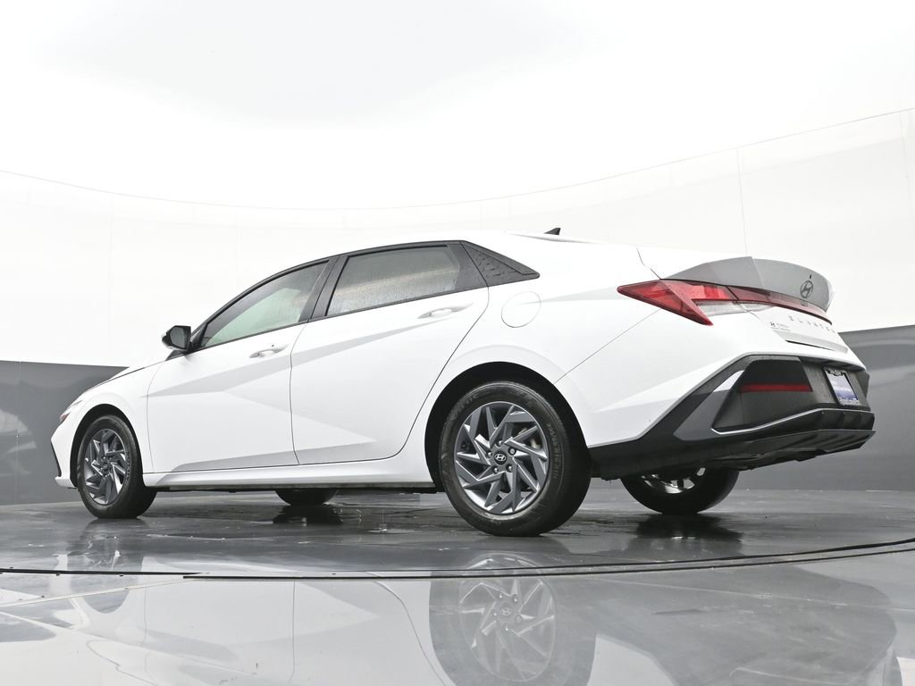 Certified 2024 Hyundai Elantra SEL image 42