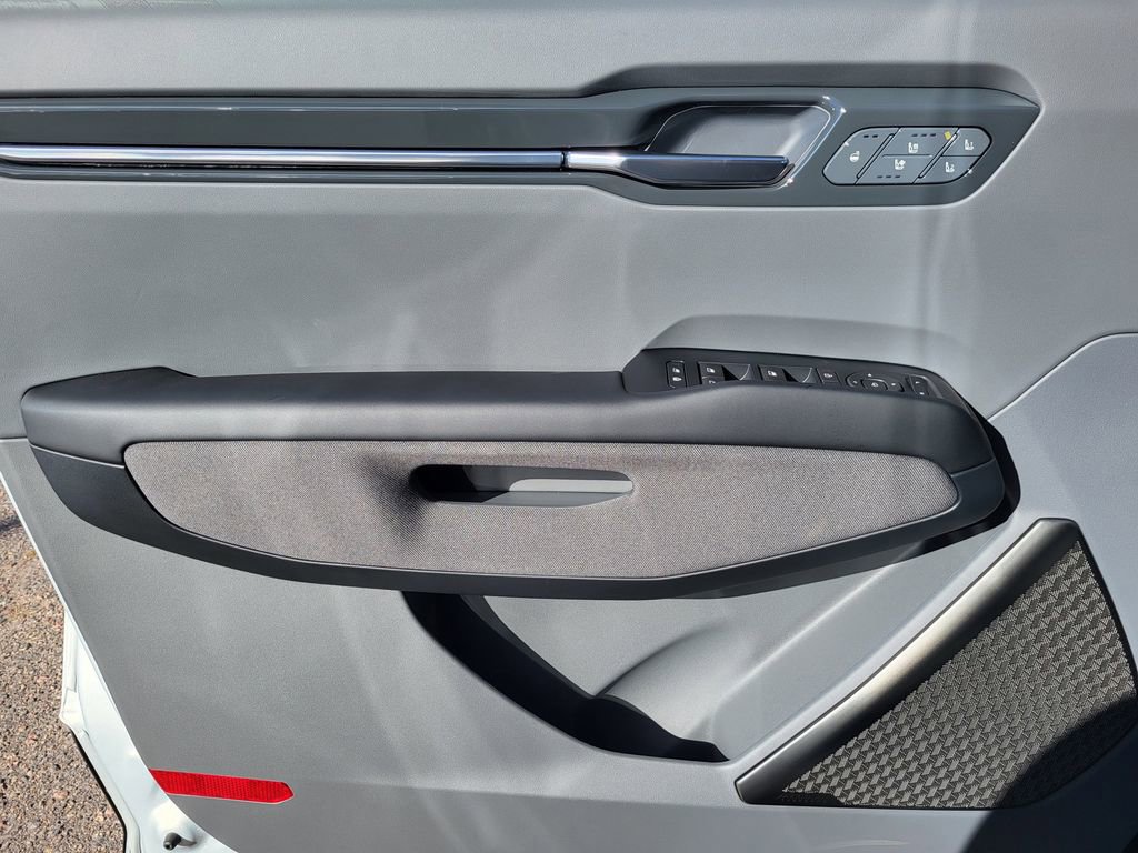 New 2026 Kia EV9 Land w/ Nightfall Edition Package image 6