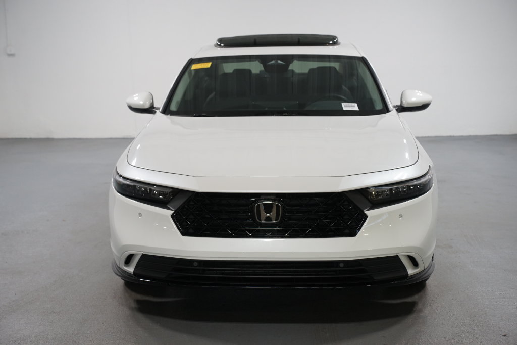 Used 2025 Honda Accord EX-L image 2