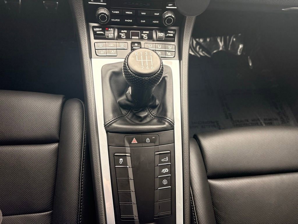 Used 2025 Porsche 718 Cayman S RWD image 28