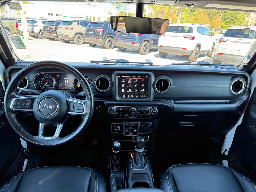 Used 2021 Jeep Wrangler Unlimited Sahara AWD/4WD image 13