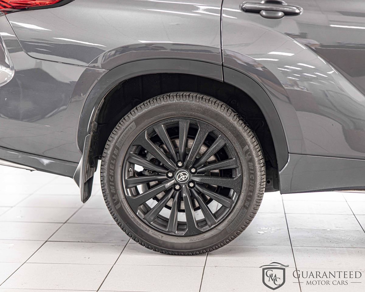 Used 2021 Toyota Highlander XSE AWD/4WD image 10