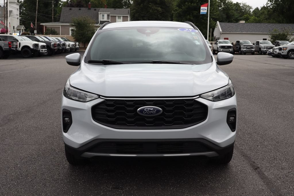 Used 2025 Ford Escape ST-Line Select AWD/4WD image 14