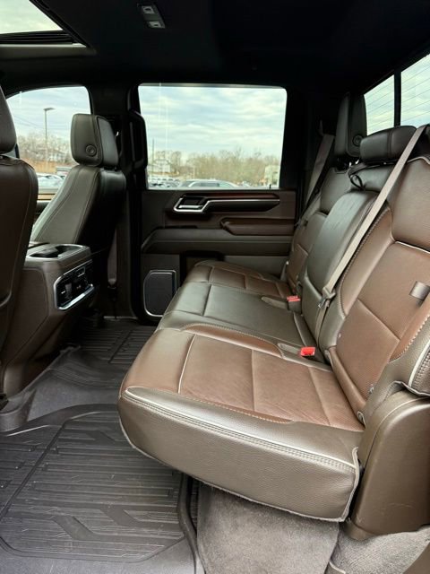 Used 2024 GMC Sierra 3500 Denali w/ Denali Reserve Package image 20