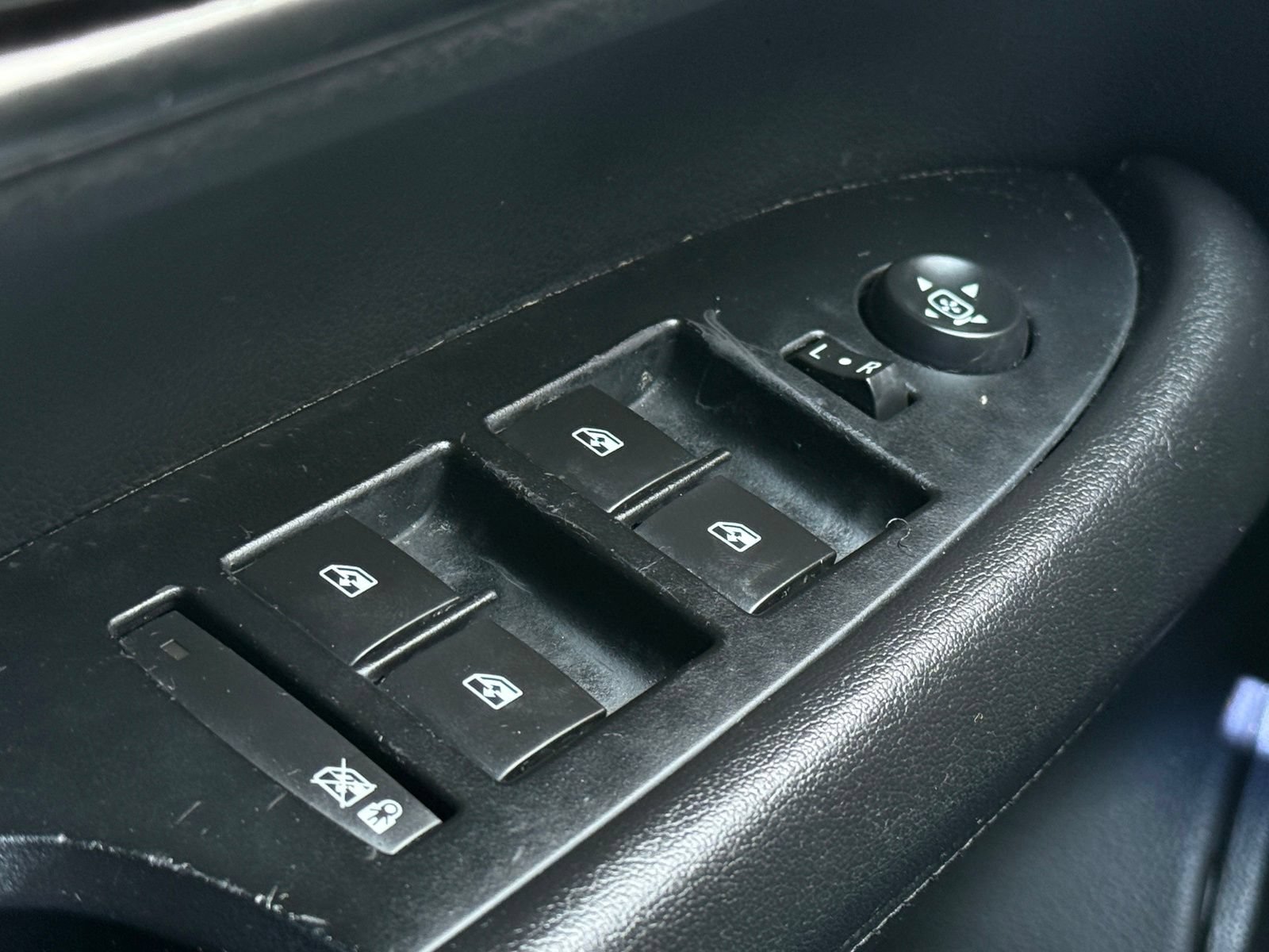 Used 2016 Cadillac ATS V RWD image 32
