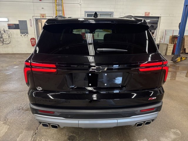 Used 2025 Chevrolet Traverse Z71 w/ Driver Confidence Package image 5